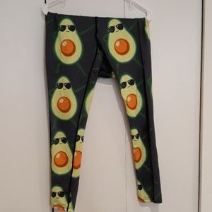 Avocado leggings.. because who doesn't love avos??